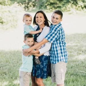 Meet your Posher, Elizabeth